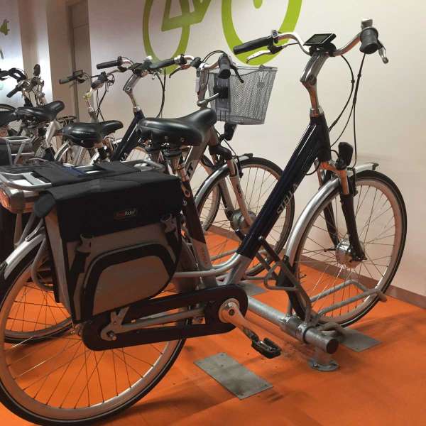 Fietsparkeren | Bijzondere fietsen | Bikeeper fietsenrek voor buitenmodel fietsen| fietsparkreren fietsenrek buitenmodel fiets kratfiets Bikeeper Fietsparkeren | Bijzondere fietsen | Bikeeper fietsenrek voor buitenmodel fietsen | image #3 | fietsparkreren fietsenrek buitenmodel fiets kratfiets Bikeeper
