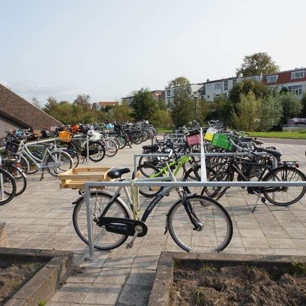 110111 fietsparkeren fietsenrek fietsafscheiding schoolterrein inrichten 110111 fietsparkeren fietsenrek fietsafscheiding schoolterrein inrichten