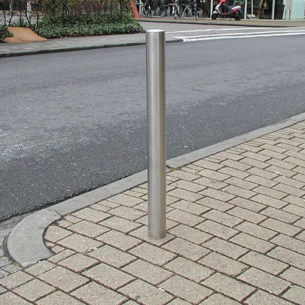 Verkeersvoorzieningen | Afzetpalen | RVS vaste afzetpaal| verkeersvoorzieningen afzetpaal rvs diam.89 Verkeersvoorzieningen | Afzetpalen | RVS vaste afzetpaal | image #2 | verkeersvoorzieningen afzetpaal rvs diam.89