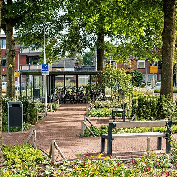 120638 fietsparkeren fietsoverkapping fietsaanleunhekje fietsnietje straatmeubilair groendak wachtruimte abri 120638 fietsparkeren fietsoverkapping fietsaanleunhekje fietsnietje straatmeubilair groendak wachtruimte abri