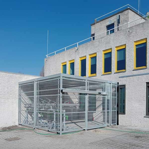 Week 10: Hoge FalcoLok Fietsoverkapping met Elektronische Toegang, Gemeentehuis Uithoorn