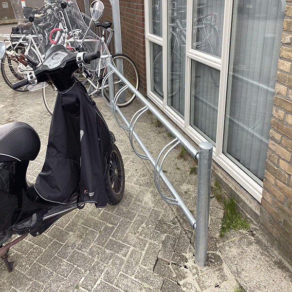 132588 fietsparkeren fietsoverkapping fietsenrek fietsaanleunbeugel
