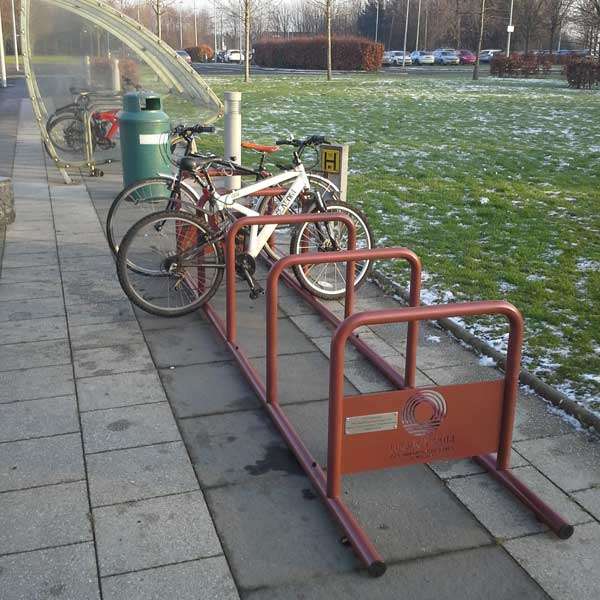 Fietsparkeren | Fietsaanleunbeugels | FalcoToaster fietsaanleunbeugel | image #5 |  fietsparkeren fietsaanleunbeugel fietsenrek FalcoToaster, gepoedercoat