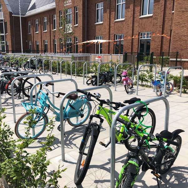 Fietsparkeren | Fietsaanleunbeugels | FalcoLean fietsaanleunbeugels | image #5 |  fietsparkeren fietsaanleunbeugels
