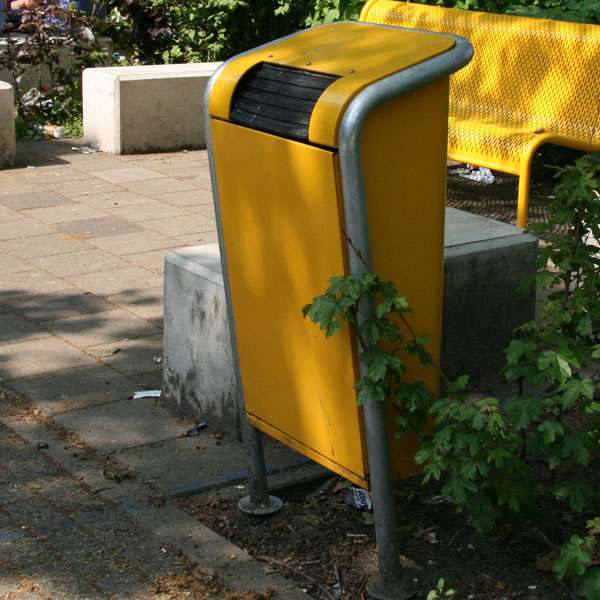 Straatmeubilair | Afvalbakken en asbakken | FalcoJona afvalbak 50 liter | image #8 |  Straatmeubilair afvalbak FalcoJona