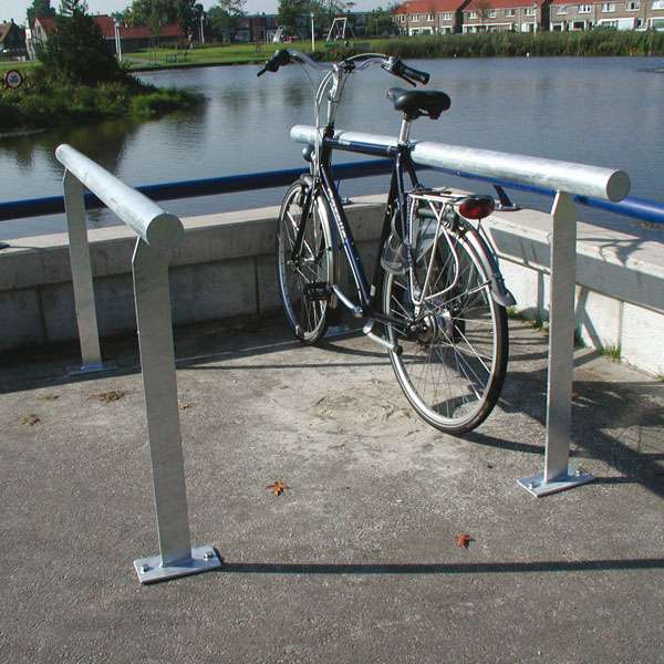 Fietsparkeren | Fietsaanleunbeugels | Geleidehek voor de fiets | image #3 |  fietsparkeren geleidehek fietsaanleunbeugel