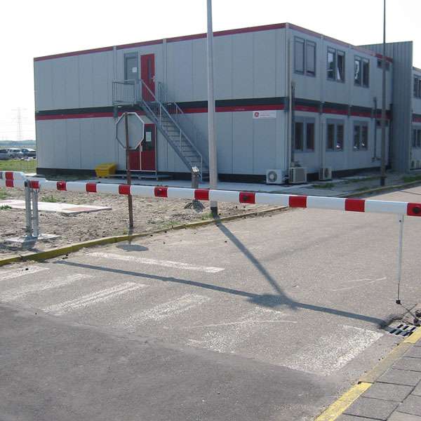 verkeersvoorzieningen parkeervoorzieningen handbediende slagboom pendelpaal