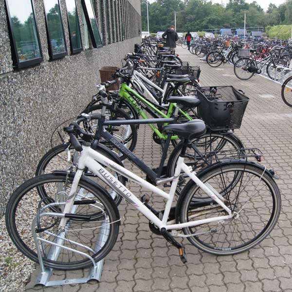 Fietsparkeren | Fietsenrekken | Ideaal 2.0 fietsenrek, enkelzijdig | image #9 |  fietsparkeren fietsenrek Ideaal 2.0 alleen laag
