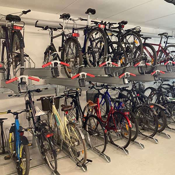 Fietsparkeren | Compact Fietsparkeren | FalcoLevel Premium+ etage fietsenrek| compact fietsparkeren fietsenrek FalcoLevel Premium+ FietsParKeur Fietsparkeren | Compact Fietsparkeren | FalcoLevel Premium+ etage fietsenrek | image #3 | compact fietsparkeren fietsenrek FalcoLevel Premium+ FietsParKeur