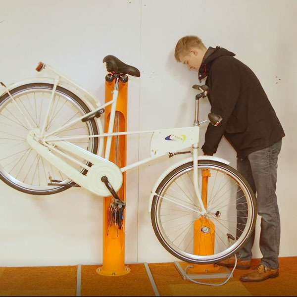 Fietsparkeren | Fietsmarketing | FalcoFiks 2.0 fietsreparatie-zuil| fietsparkeren fietsmarketing fietsreparatie-zuil FalcoFiks 2.0 Fietsparkeren | Fietsmarketing | FalcoFiks 2.0 fietsreparatie-zuil | image #6 | fietsparkeren fietsmarketing fietsreparatie-zuil FalcoFiks 2.0