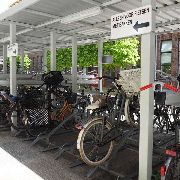Fietsparkeren | Bijzondere fietsen | FalcoCrate fietsenrek | image #6 |  fietsparkeren fietsenrek voor kratfiets transportfiets FalcoCrate