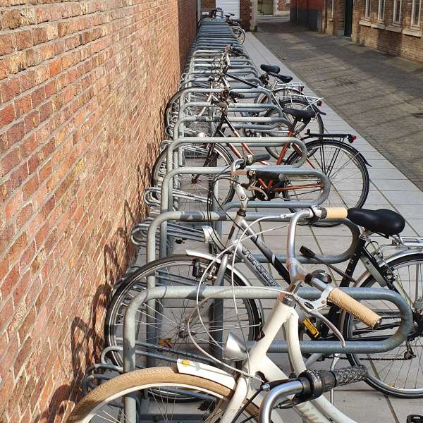 Fietsparkeren | Fietsenrekken met aanbindvoorziening | A-11 fietsenrek met aanbindbeugel 00.620 | image #2 |  