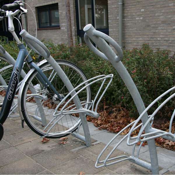 Fietsparkeren | Fietsenstandaards | Triangel-10 fietsstandaard| fietsparkeren fietsstandaard Triangel-10 FietsParKeur Fietsparkeren | Fietsenstandaards | Triangel-10 fietsstandaard | image #2 | fietsparkeren fietsstandaard Triangel-10 FietsParKeur