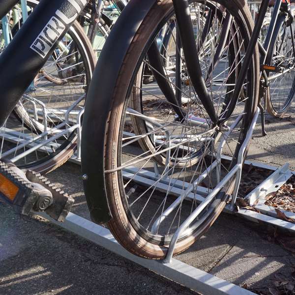Fietsparkeren | Fietsenrekken | FalcoSound fietsenrek, enkelzijdig | image #8 |  fietsparkeren fietsenrek FalcoSound enkelzijdig FietsParKeur