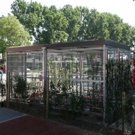 26725 overkapping speelgoedberging sedum dak brede school