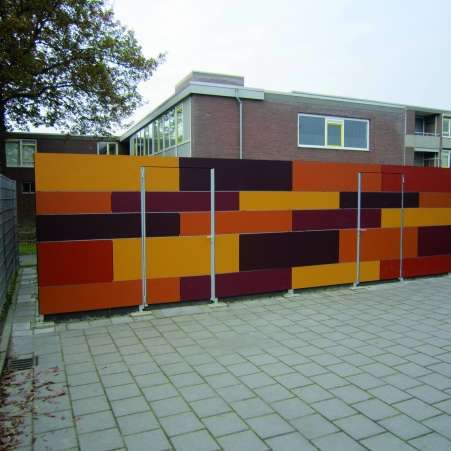 Kleurrijke en robuuste berging in 's Gravendeel