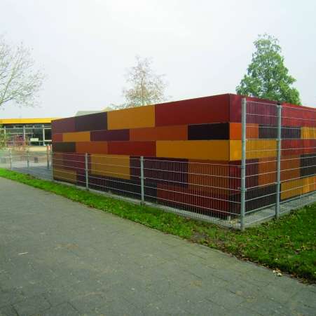 Kleurrijke en robuuste berging in 's Gravendeel