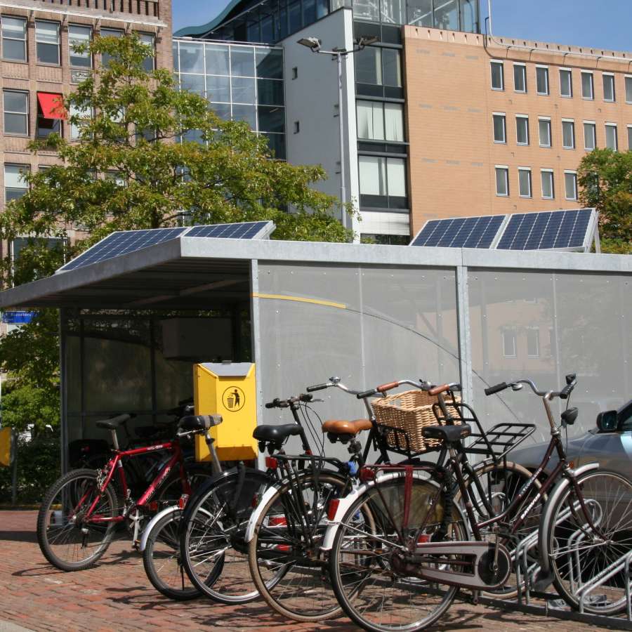 fietsparkeren fietsoverkapping fietsenstalling fietsenrek oplaadpunt e-bik fietsstandaard zonnepanelen