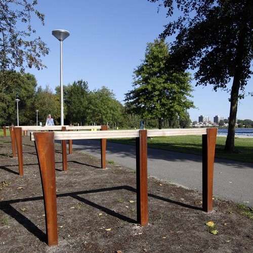 Robuuste fietsparkeerbeugels in Alphen aan de Rijn