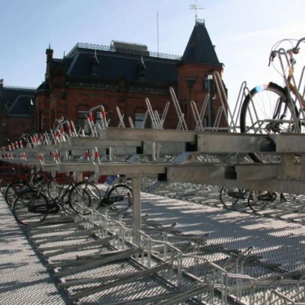 Fietsflat uitgebreid met etage-fietsenrekken FalcoLevel - 3 Fietsflat uitgebreid met etage-fietsenrekken FalcoLevel - 3