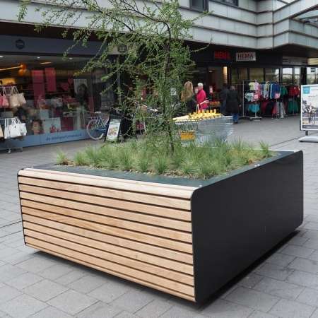 FalcoLinea boombakken en XXL banken voor centrum Stadshagen, Zwolle