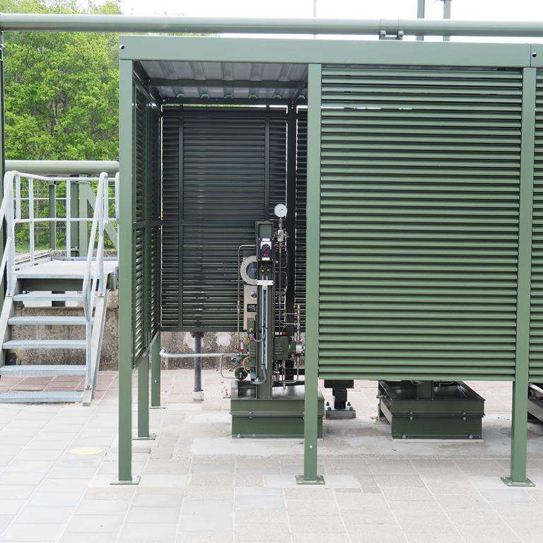 Unieke overkapping met lamellen!