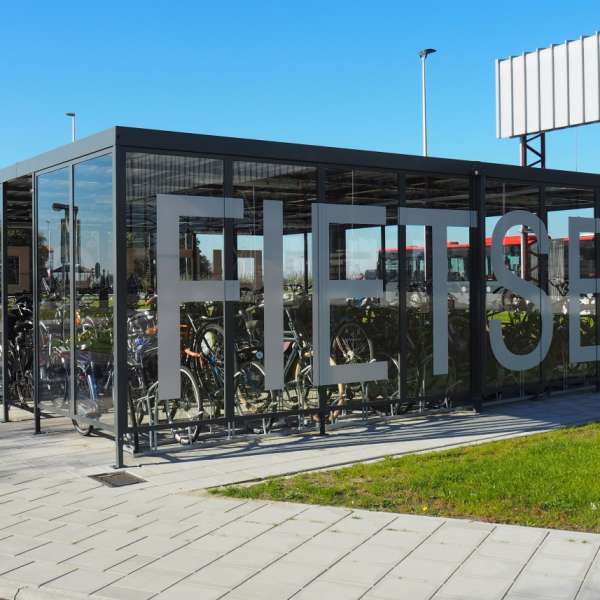 fietsenberging_falco_ov_knooppunt_schiphol-noord fietsenberging_falco_ov_knooppunt_schiphol-noord