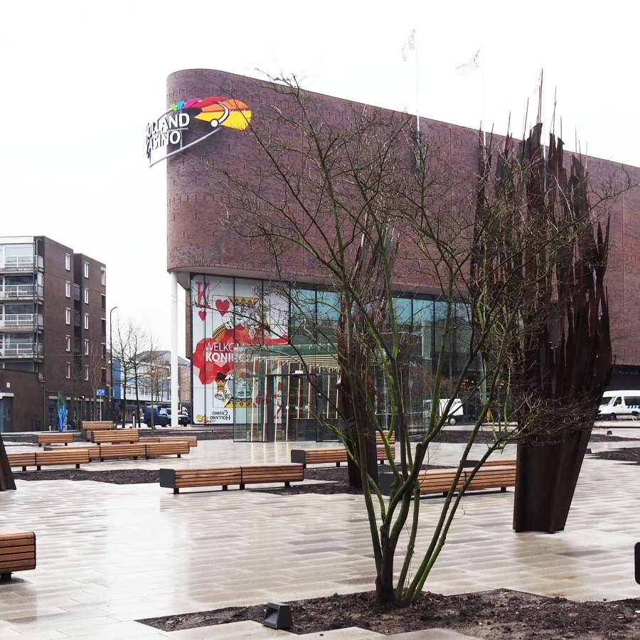 Origineel Falco straatmeubilair onderdeel van kunstwerk