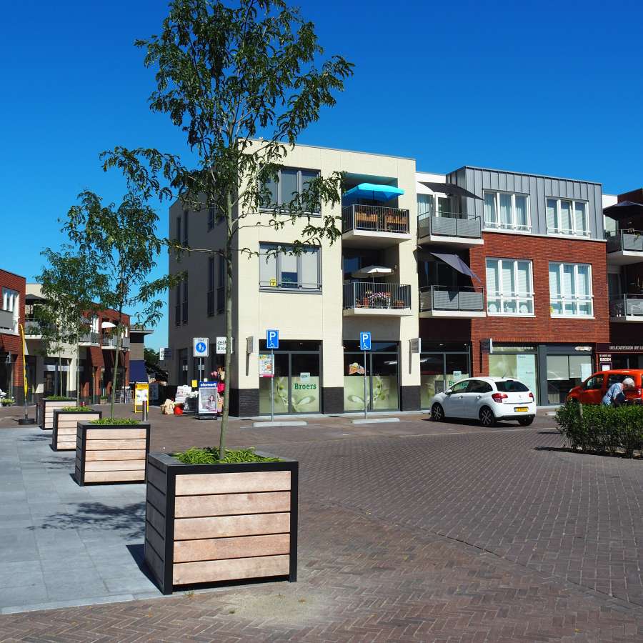 Falco plantenbakken in centrum Eijsden