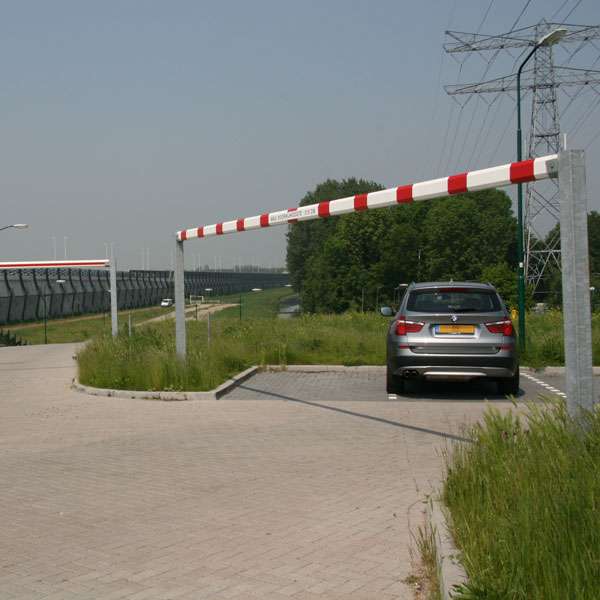 Verkeersvoorzieningen | Verkeersgeleiders | Hoogtebegrenzer | image #8 |  verkeersgeleider parkeervoorziening hoogtebegrenzer