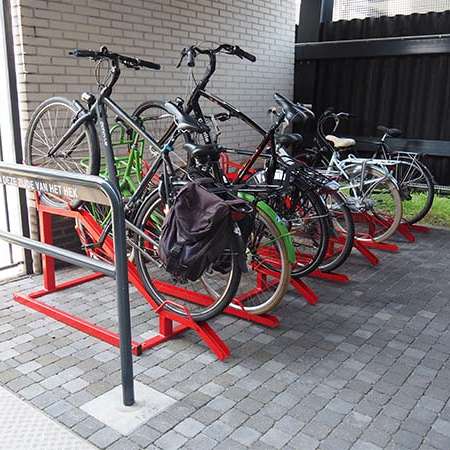 89747 fietsparkeren fietsrekken falcocrate geleidehek