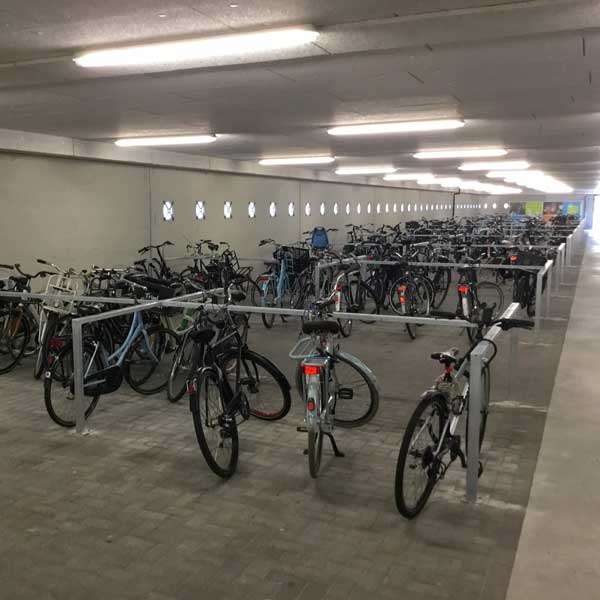 Fietsparkeren | Bijzondere fietsen | FalcoGrid fietsafscheiding dubbelzijdig | image #4 |  fietsparkeren fietsafscheiding geleidehek fietsafzetting