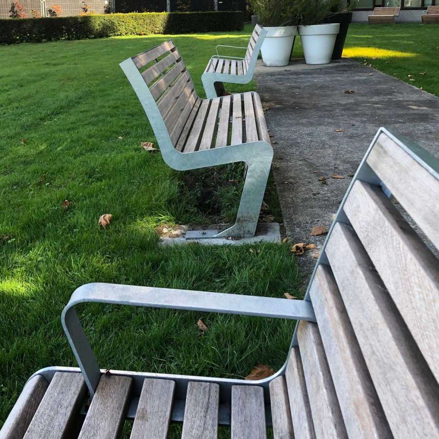 FalcoLinea buitenbank met rug, hout