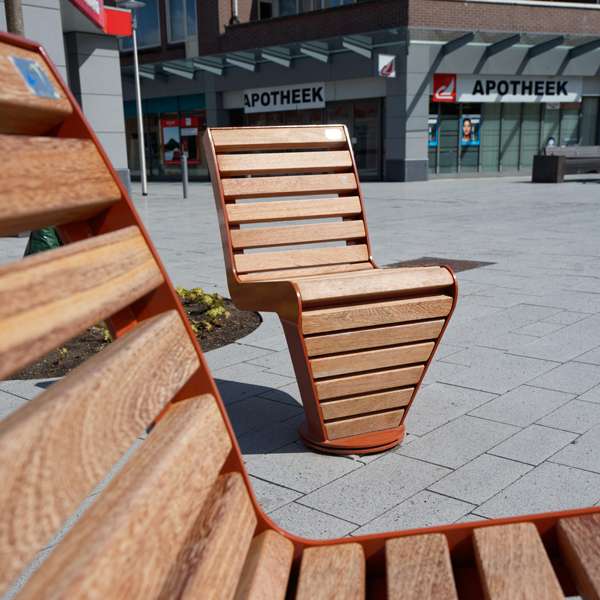 Straatmeubilair | Stoelen en hockers | FalcoLinea stoel (hout) | image #5 |  straatmeubilair buitenstoel FalcoLinea