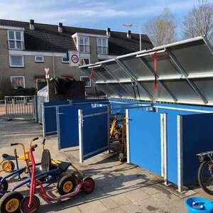 Projecten | Berging voor buiten speelgoed, OBS De Pioniers in Amstelveen | image #1 | 100113 FalcoBox berging overkapping speelgoed basisschool schoolplein