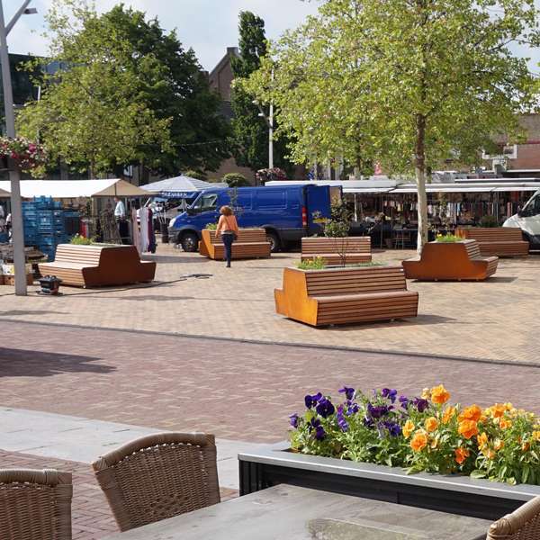 101067 straatmeubilair zitbank plantenbak FalcoLinea Bodegraven