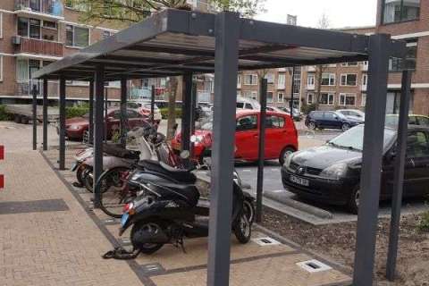 107637 parkeervoorzieningen scooters parkeren vastzetvoorziening overkapping fietsoverkapping