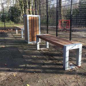 Projecten | Schoolterrein De Korenaer compleet ingericht met straatmeubilair en fietsoverkappingen | image #1 | 109875 inrichting schoolplein overkapping berging stratmeubilair buitenbank boombank afvalbak