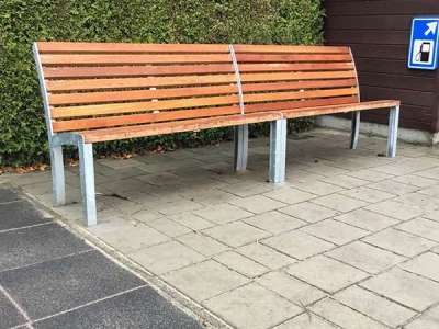 111610 buitenbank straatmeubilair schoolplein