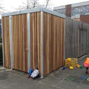 Projecten | Fietsenstalling scholencomplex Enschede | image #1 | 112520 fietsenstalling overkapping schoolpleininrichting