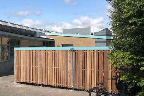 115820 fietsoverkapping berging voor container buitenbanken