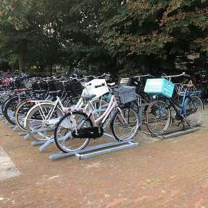 117344 fietsparkeren fietsenrek kratfietsen