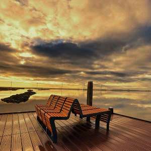 Projecten | Genieten van een prachtige zonsondergang aan het water op origineel straatmeubilair | image #1 | 117554 straatmeubilair buitenbank zitbank sofa ligstoel