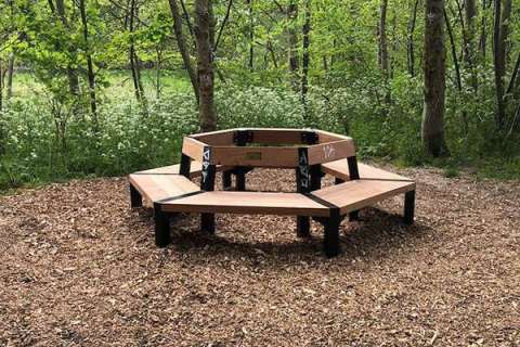 121747 straatmeubilair buitenbank herdenkingsbank