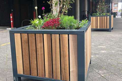 121856 plantenbak straatmeubilair