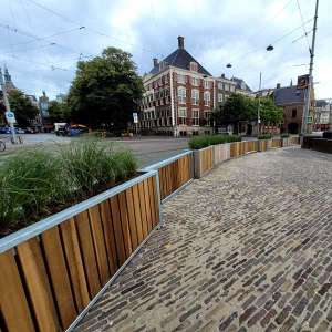 129657 straatmeubilair plantenbak_binnenhof