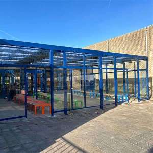 Projecten | Een kleurrijk schoolplein voor Yuverta | image #1 | 130878 FalcoAcero straatmeubilair overkapping schoolplein