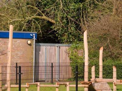131620 overkapping stint kinderdagverblijf