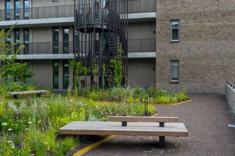 134756 straatmeubilair buitenbank zitbank