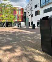 137097 straatmeubilair afvalbak